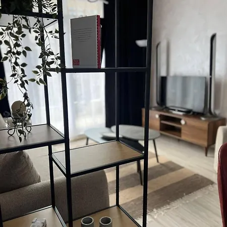 Sunny - 4 Guests, Parking Apartment *